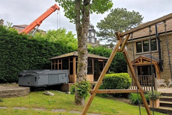 Hot Tub Move – West Yorkshire – Move of a large hot tub with a crane Hot Tub Move - West Yorkshire - Move of a large hot tub with a crane